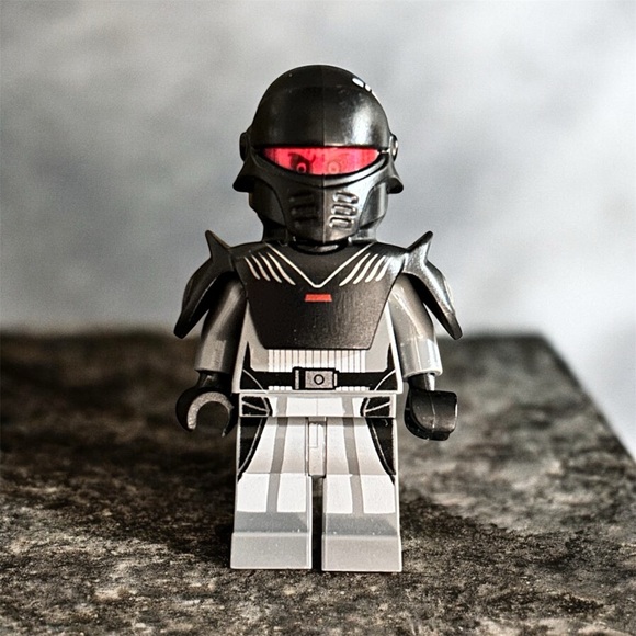 LEGO StarWars Grand Inquisitor Mini Figure sw0622 with helmet - Picture 1 of 10